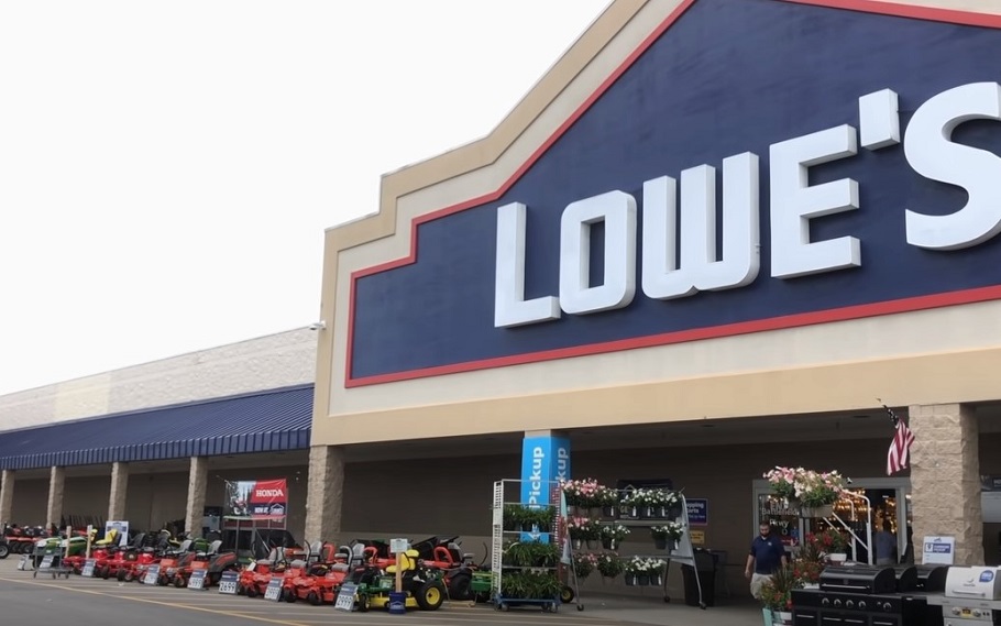 Lowe’s: Αύξηση εσόδων, μείωση κερδών το δ’ τρίμηνο