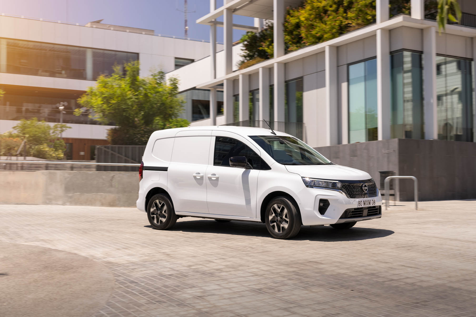 Οδηγούμε το ηλεκτρικό Nissan Townstar στη Γαλλία