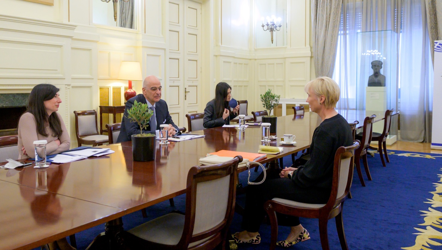 Δένδιας: Συνάντηση με τη νέα πρέσβη της Νορβηγίας