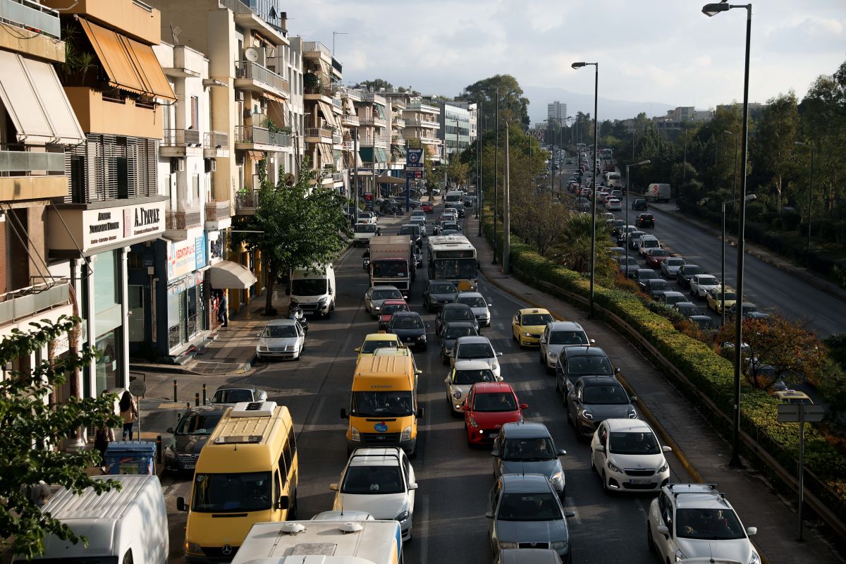 Αθήνα: Αυξημένη η κίνηση στους δρόμους λόγω της απεργίας
