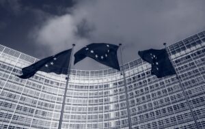 Καμπανάκι ΕΕ για δημοσιονομικές προσαρμογές από τη “ρήτρα διαφυγής” για την άμυνα