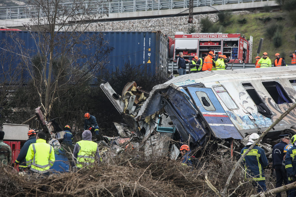 Πολύνεκρη σιδηροδρομική τραγωδία στα Τέμπη © Eurokinissi