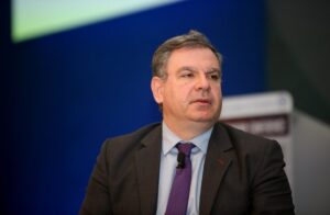 Βέττας για πληθωρισμό: Το τζίνι έχει βγει λίγο από το μπουκάλι