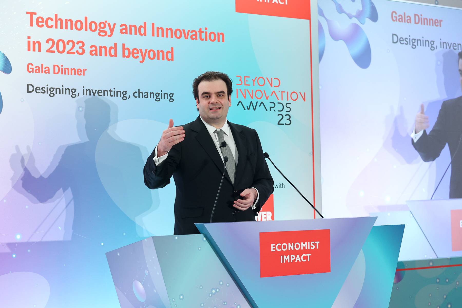 Ο Κυριάκος Πιερρακάκης στο Economist Technology and Innovation in 2023 and Beyond Gala Dinner © Economist Impact Events for Greece, Cyprus, Malta and southeast Europe