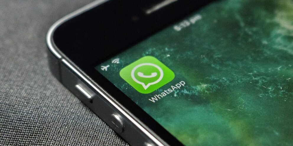 Το WhatsApp έχει μια “κρυφή” περιοχή που γεμίζει το κινητό σας – Πώς να αδειάσετε χώρο