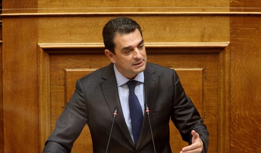 Σκρέκας: Στη Μύκονο θα εφαρμοστεί ο νόμος – Αναστέλλεται η εκτός σχεδίου δόμηση