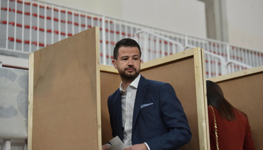 Γιάκοβ Μιλάτοβιτς ©EPA/BORIS PEJOVIC