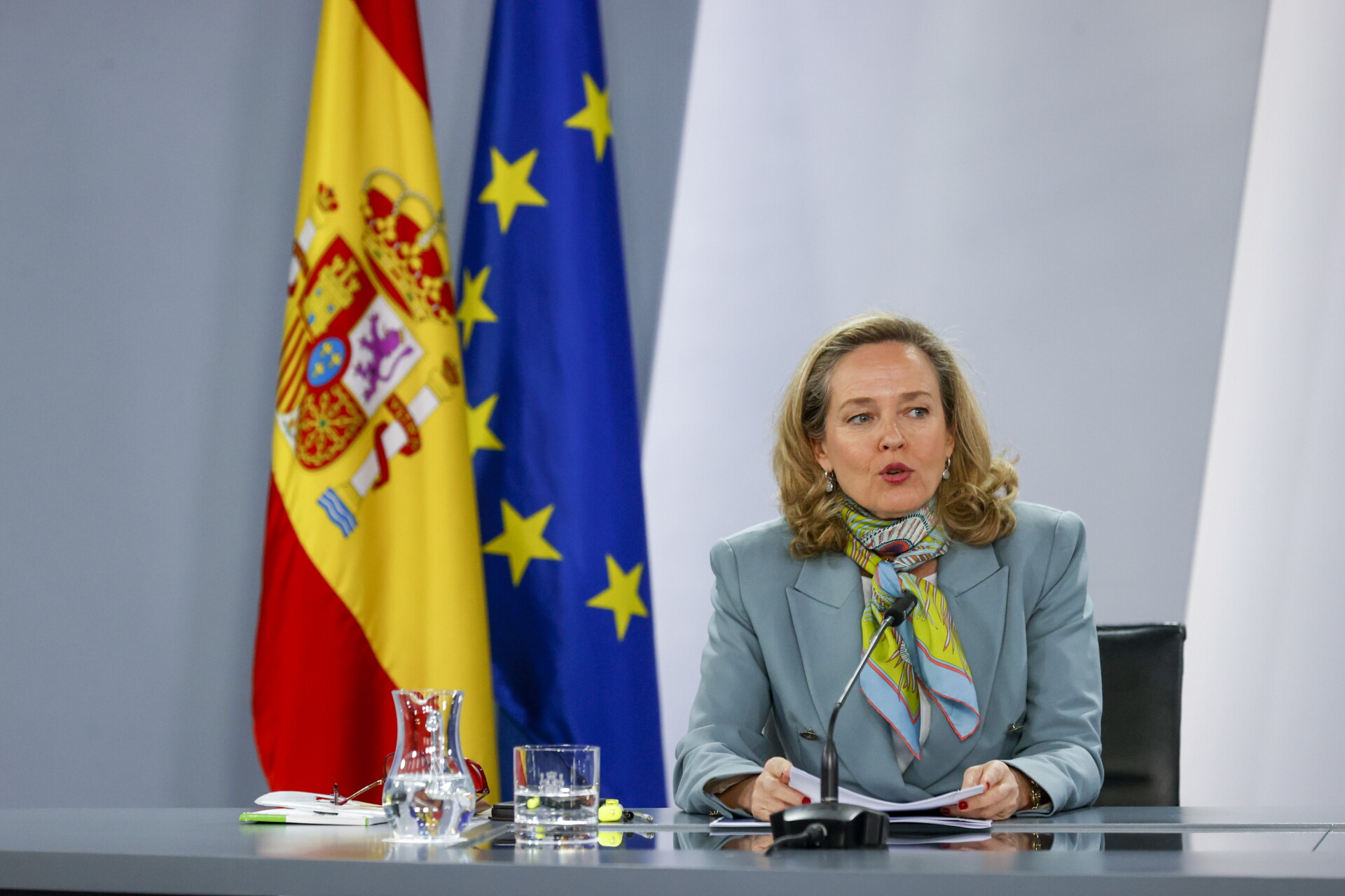 Η Ισπανίδα υπουργός Οικονομίας Νάντια Καλβίνο © EPA/Javier Lizon