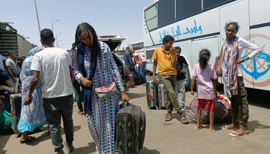 Μετανάστες από το Σουδάν στην Αίγυπτο © EPA/STR
