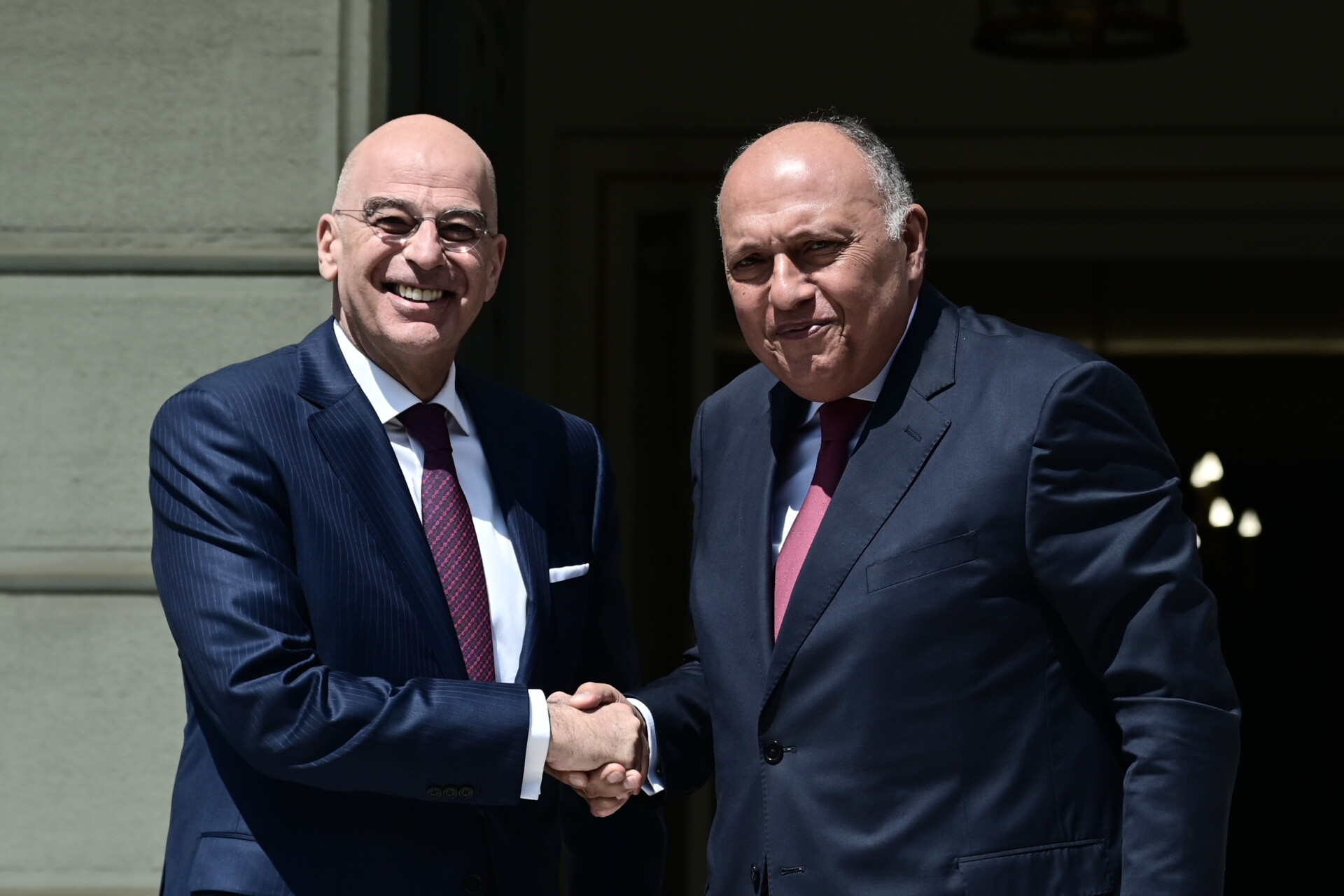 Δένδιας – Σούκρι: Συνάντηση για ενίσχυση των σχέσεων Ελλάδας – Αιγύπτου