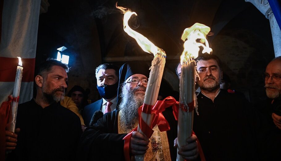 Άφιξη του Αγίου Φωτός ©EUROKINISSI