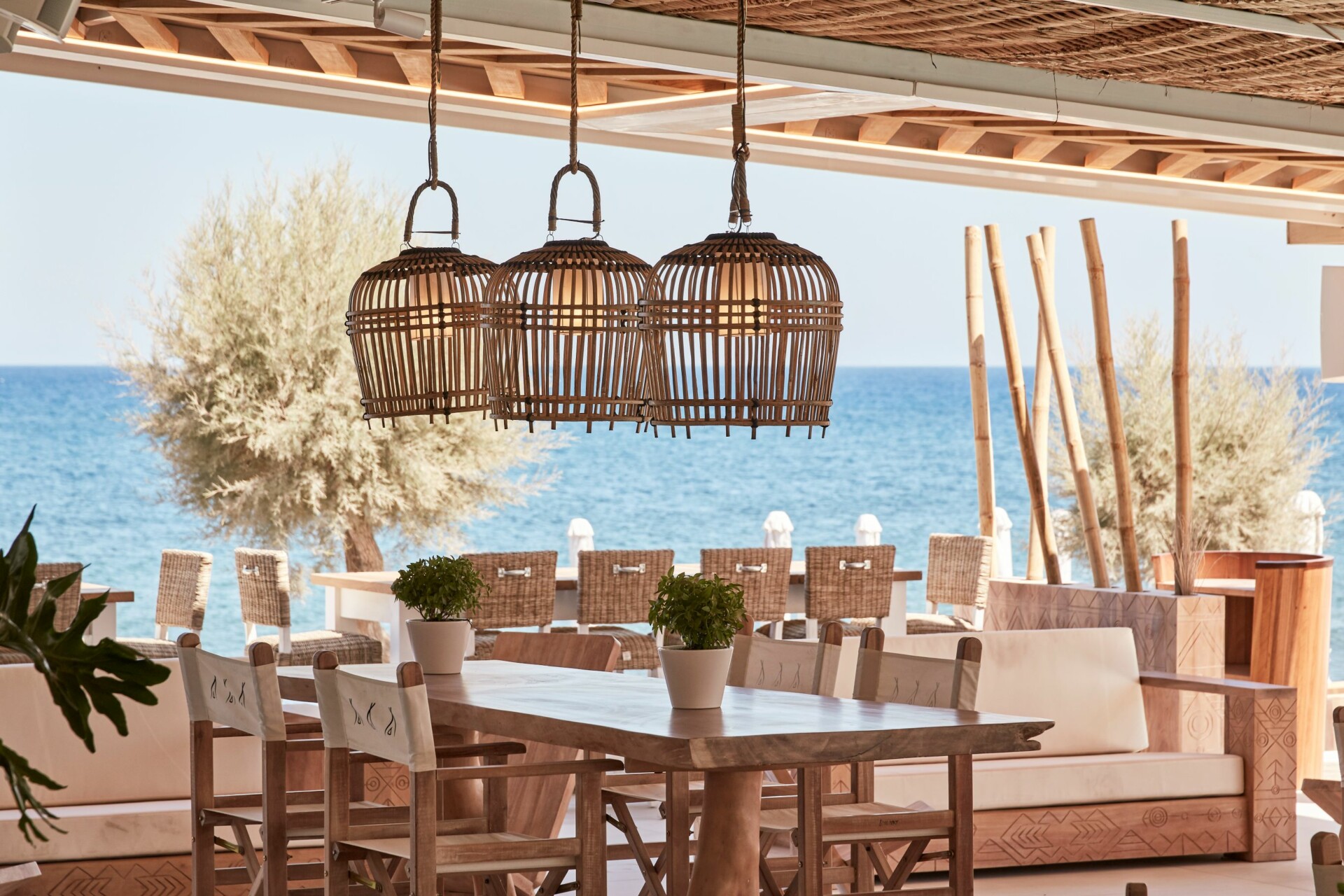 Nikki Beach Resort & Spa Santorini © ΔΤ