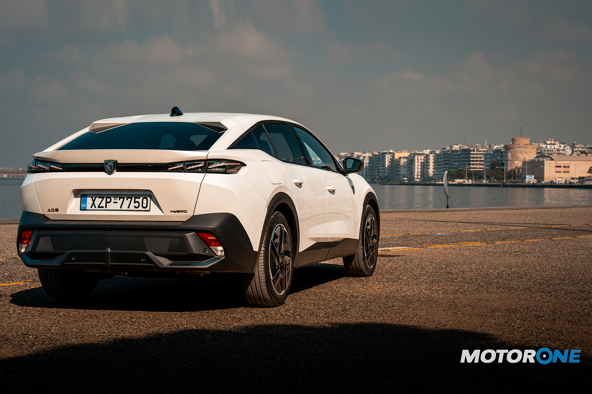On the Move: 24 ώρες στη Θεσσαλονίκη με το Peugeot 408 (video)