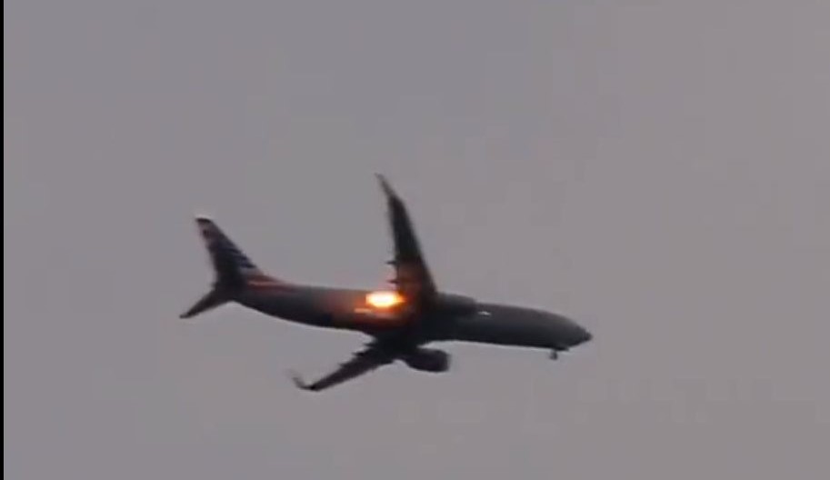 ΗΠΑ: Φωτιά σε κινητήρα αεροσκάφους της American Airlines