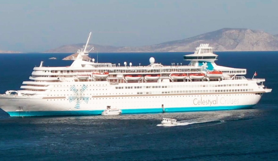 Το κρουαζιερόπλοιο «Celestyal Crystal» © Celestyal Cruises/Facebook