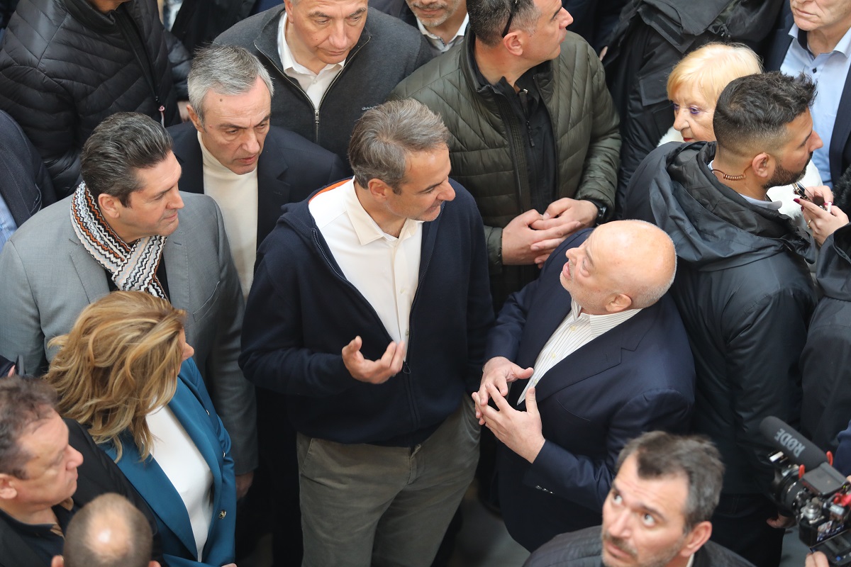 Μητσοτάκης: Όσοι δεν ψηφίσουν την τροπολογία κλείνουν το μάτι στη Χρυσή Αυγή
