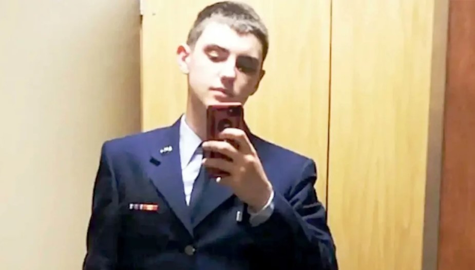 Pentagon Leaks: Τι ποινές αντιμετωπίζει ο εθνοφρουρός