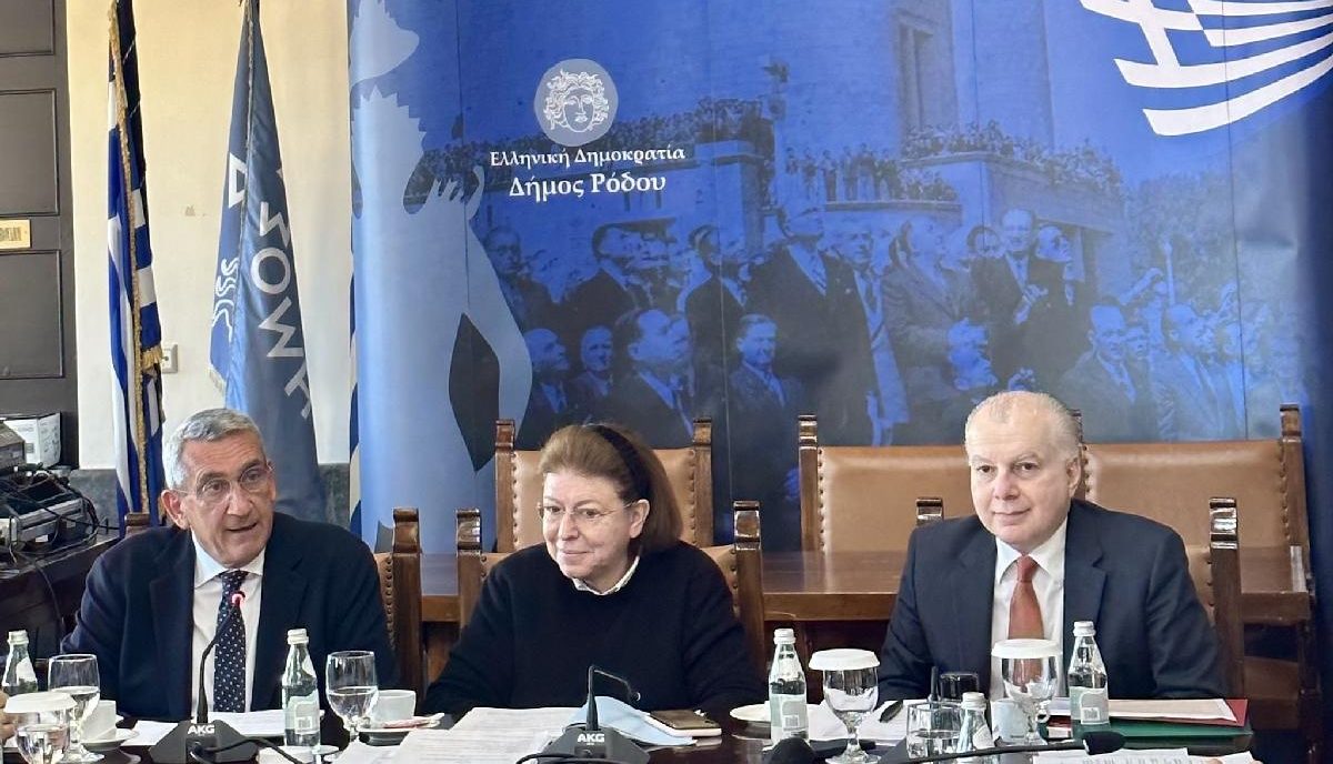 ΥΠΠΟΑ: Σύμβαση για την ανάδειξη της Μεσαιωνικής Πόλης της Ρόδου
