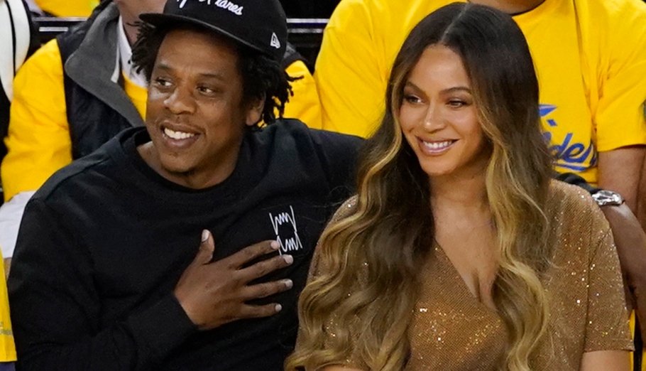 Beyonce και Jay-Z © EPA/JOHN G MABANGLO