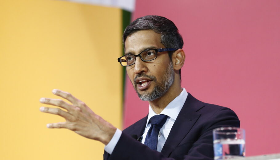 Ο CEO της Google, Σάνταρ Πιτσάι © EPA/CAROLINE BREHMAN