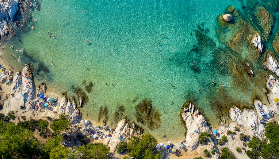 Παραλία Καβουρότρυπες στην Χαλκιδική © ΙΝΤΙΜΕ