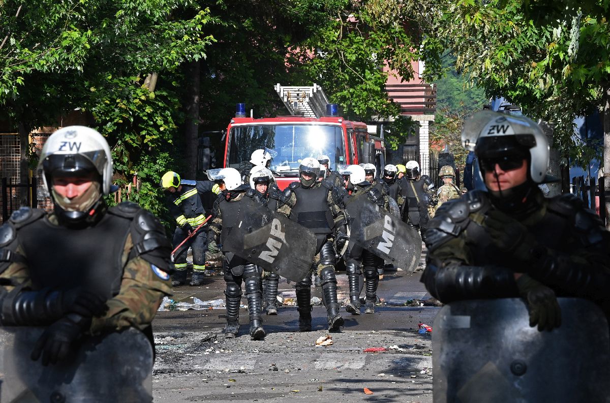 Κόσοβο: Έκρυθμη η κατάσταση – Σε επιφυλακή το ΝΑΤΟ