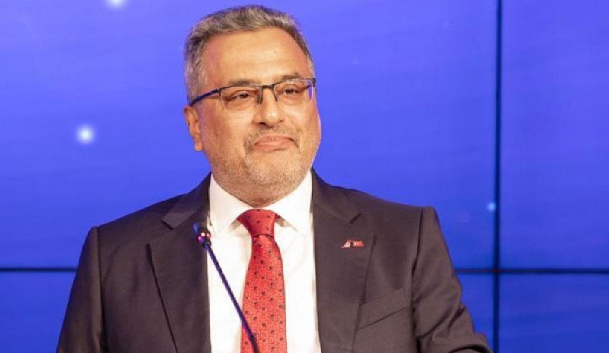Ο πρόεδρος της Turkish Airlines, Αχμέτ Μπόλατ,