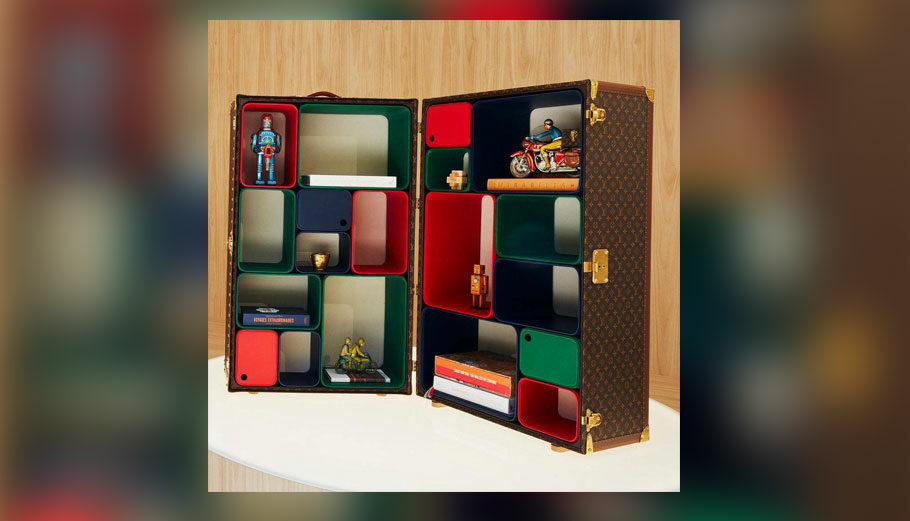 Cabinet of Curiosities in tricolour, edition of 40 © instagram.com/marcnewsonofficial/