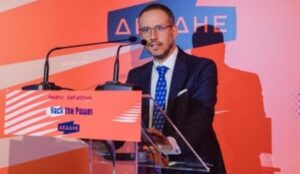 ΔΕΔΔΗΕ: Ανεβάζει ταχύτητες για μείωση ρευματοκλοπών και “έξυπνους” μετρητές