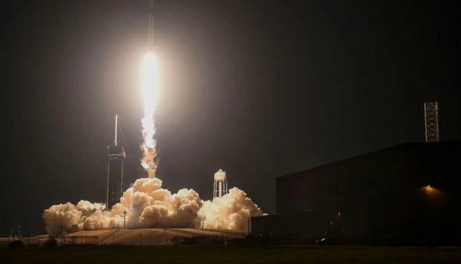Εκτόξευση του πυραύλου Falcon 9 από το Κέιπ Κανάβεραλ στη Φλόριντα © Printscreen