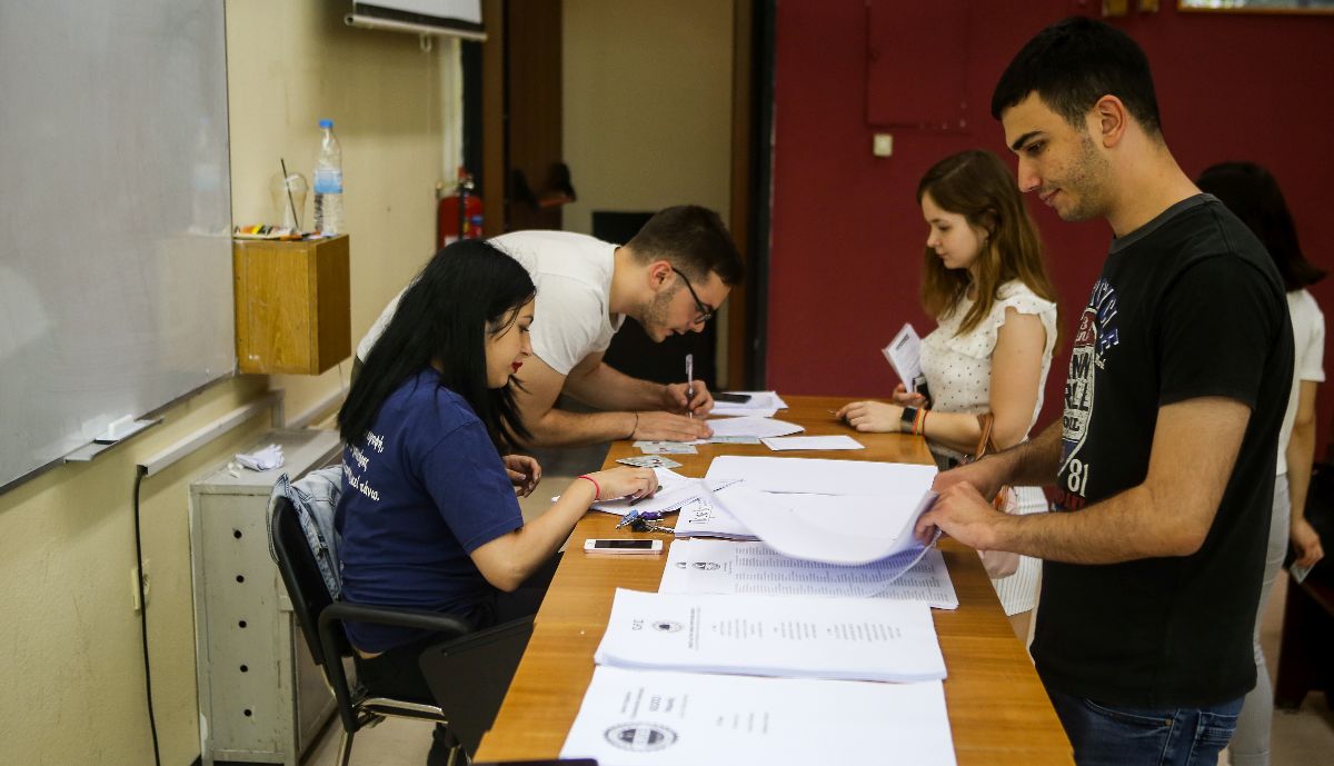 Φοιτητικές εκλογές: Στις κάλπες χιλιάδες φοιτητές