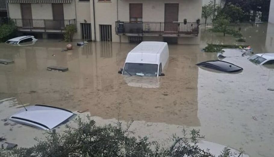 Πλημμύρες στην Ιταλία στην περιφέρεια Εμίλια Ρομάνια © @164LENORRIS/Twitter