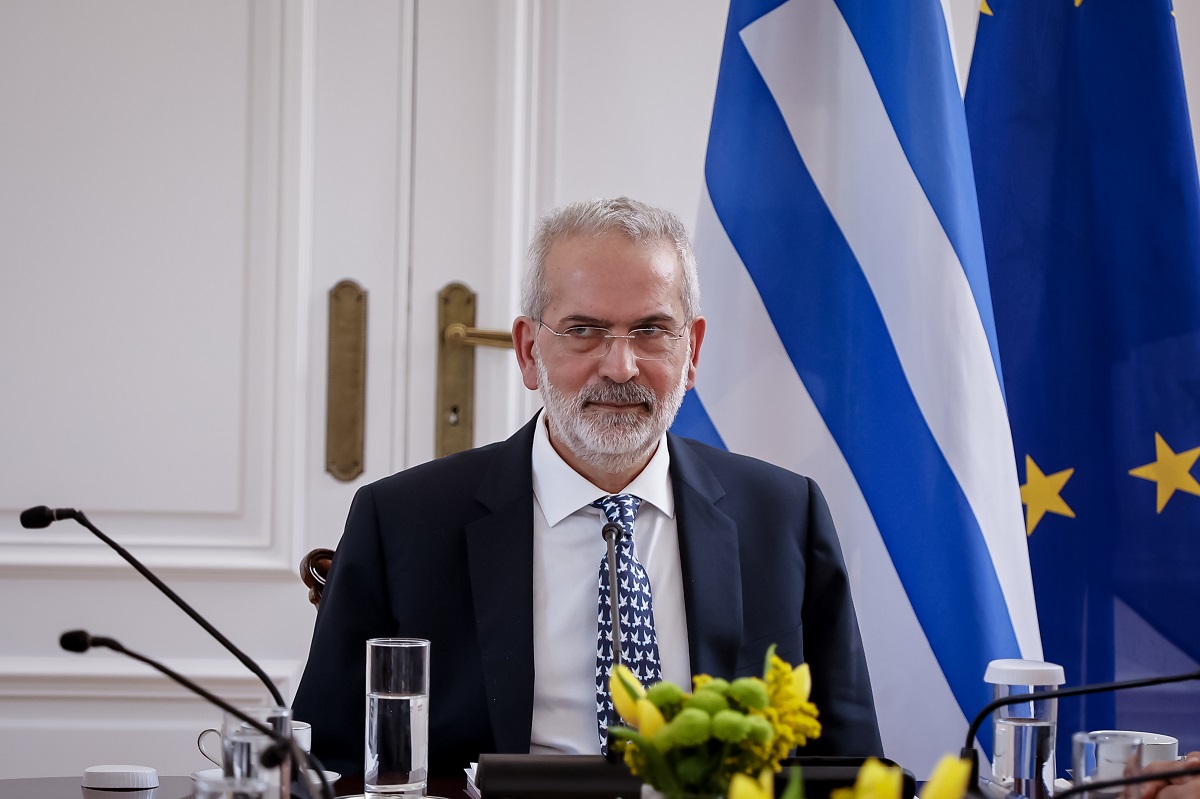 Σαρμάς: Συνάντηση με τον ΥΠΕΝ Παν. Κάπρο στο Μέγαρο Μαξίμου