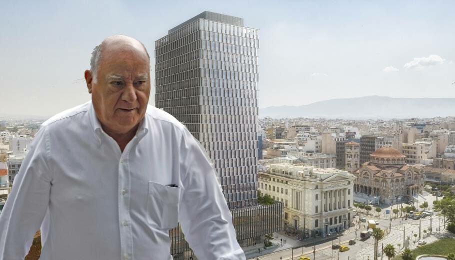 O «Mr Zara», Αμάνθιο Ορτέγκα μπροστά από τον Πύργο Πειραιά © EPA/CABALAR – Dimand – PowerGame.gr