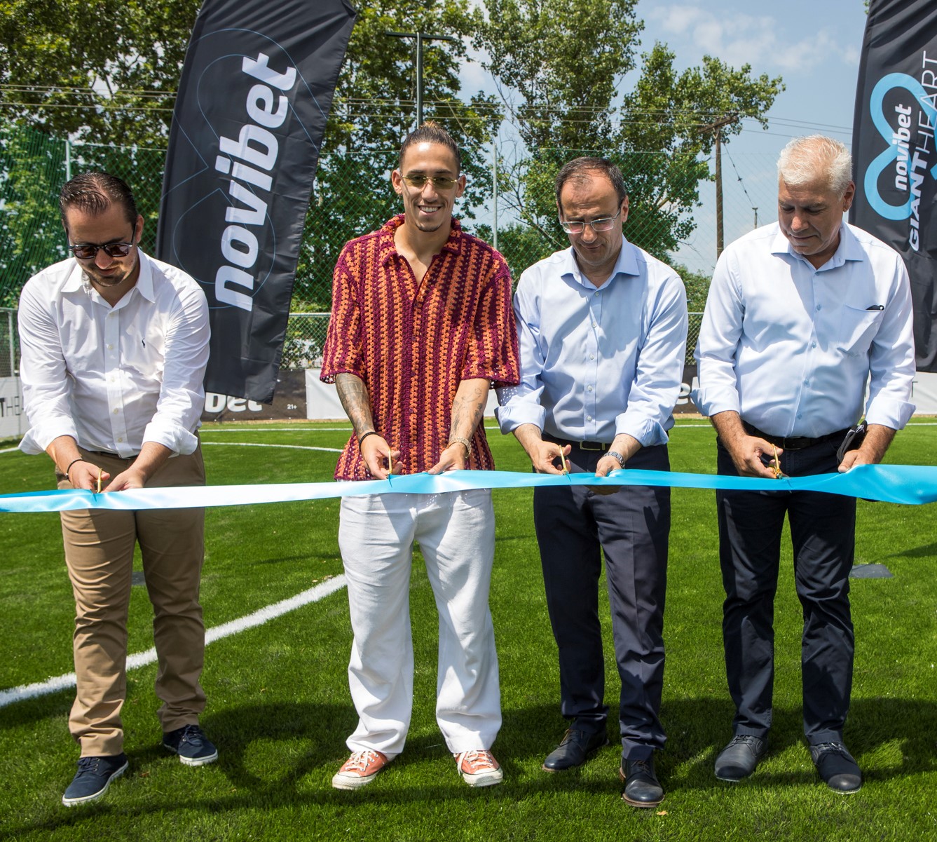 Παραδόθηκε το νέο γήπεδο ποδοσφαίρου «Κώστας Τσιμίκας» © Novibet
