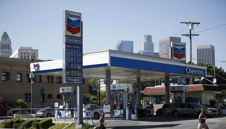 Chevron © EPA/CAROLINE BREHMAN