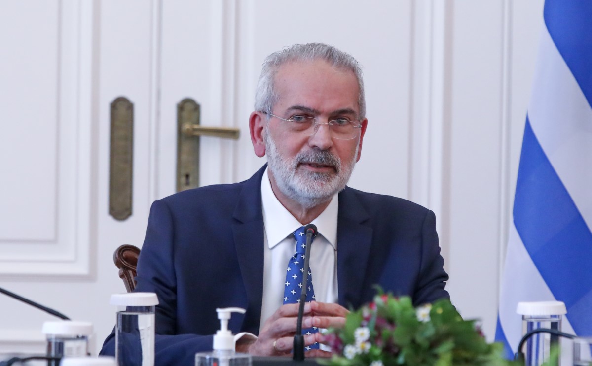 Έβρος: Σύσκεψη στο Μαξίμου για τη διακίνηση μεταναστών