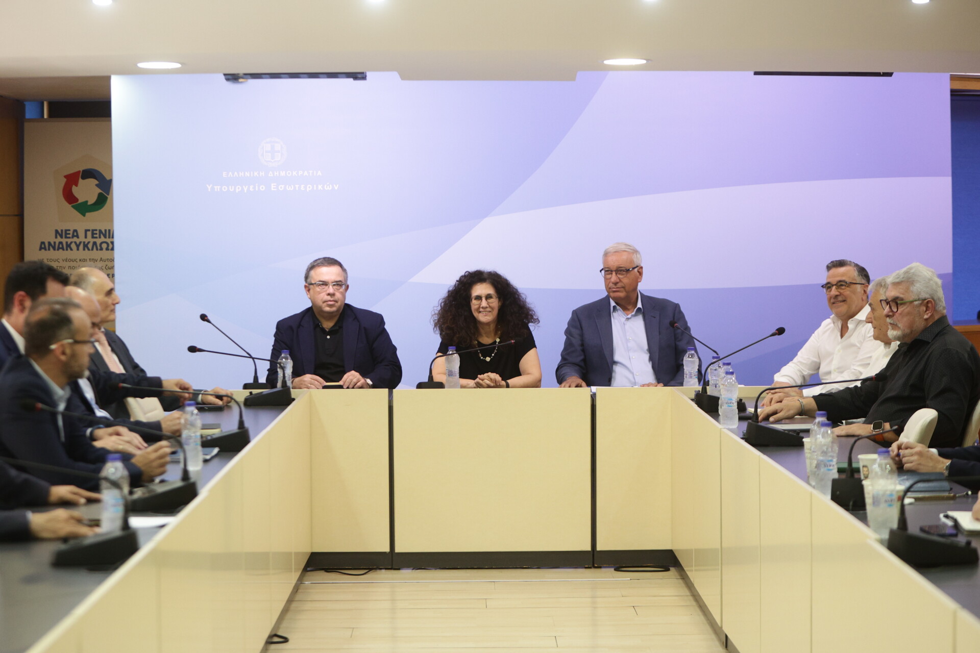 Συνεδρίαση της Διακομματικής Επιτροπής στο υπουργείο Εσωτερικών με βασικό θέμα συζήτησης την διεξαγωγή τηλεοπτικής αναμέτρησης (debate) μεταξύ των αρχηγών των κοινοβουλευτικών κομμάτων ενόψει των εκλογών της 25/6 © Eurokinissi