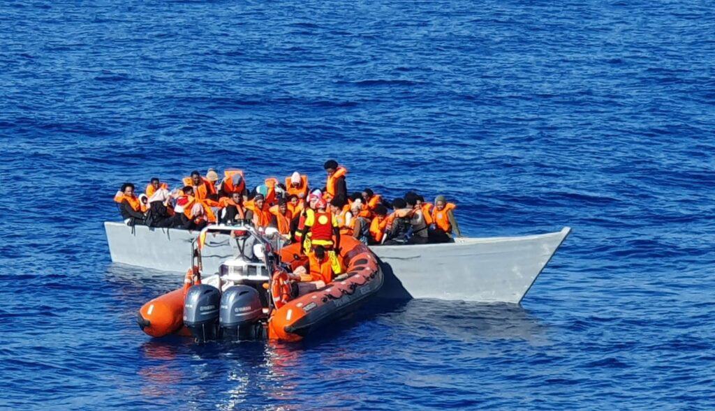 Ισπανία: ΜΚΟ διέσωσε 117 μετανάστες από τη Λιβύη