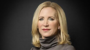 H νέα CEO της της Under Armour, Stephanie Linnartz@underarmour.com