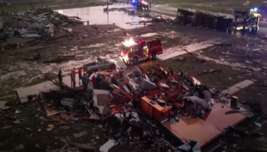 Καταστροφές στο Τέξας από ανεμοστρόβιλο © YouTube (screenshot)