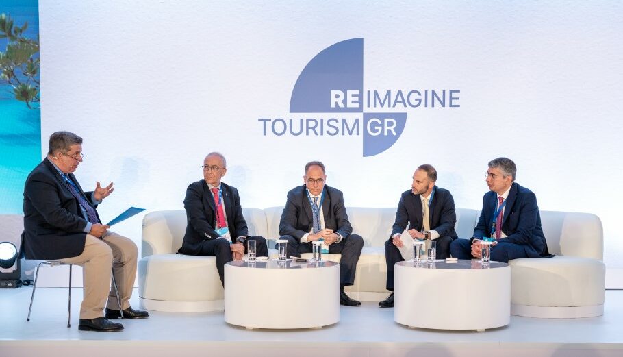 Ο Δημήτρης Γερογιάννης, CEO της AEGEAN, στην εκδήλωση με τίτλο «Reimagine Tourism in Greece» © ΔΤ