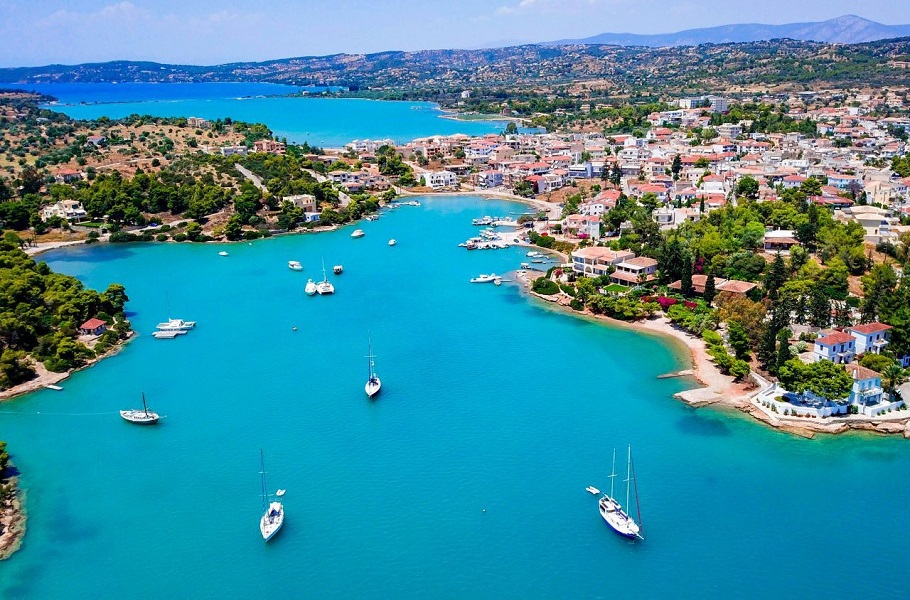 To Πόρτο Χέλι©greeka.com/peloponnese/porto-heli/