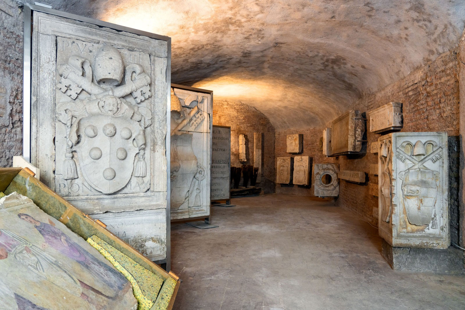 Εκατοντάδες αρχαία από τις αποθήκες του Symes γύρισαν πίσω στη Ρώμη © https://twitter.com/g_sangiuliano