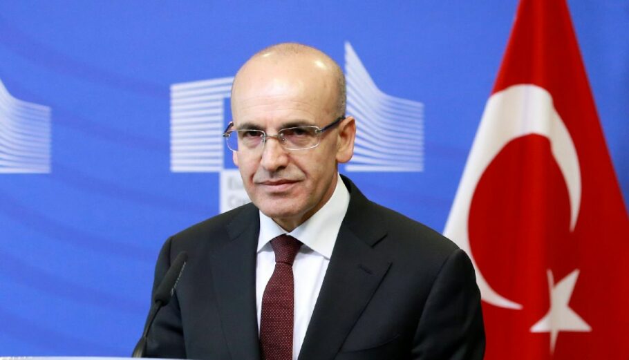 O Τούρκος υπουργός Οικονομικών Μεχμέτ Σιμσέκ © EPA/OLIVIER HOSLET