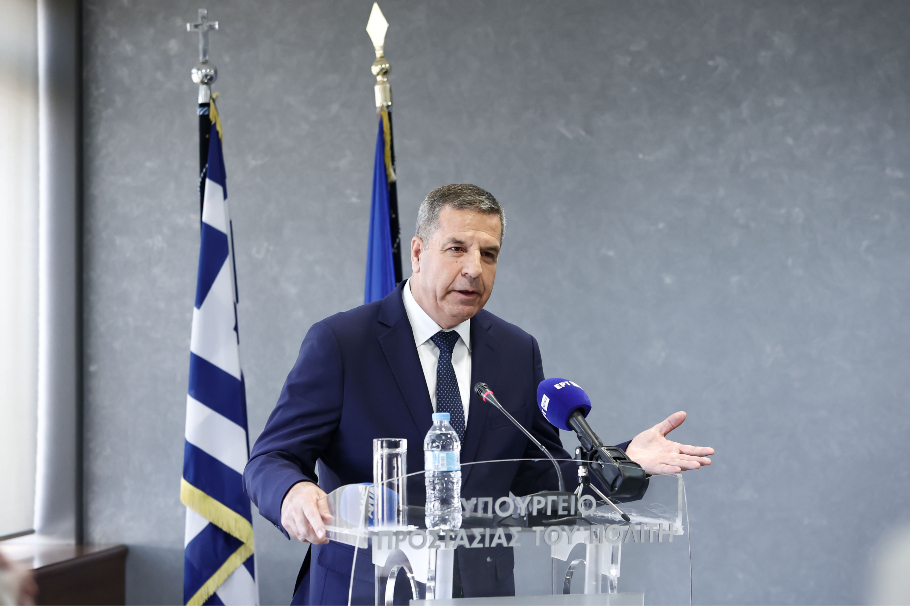 Λαλούσης για μεταναστευτικό: Δεν υπάρχει καμία σχέση με το 2020