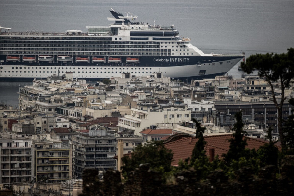 Θεσσαλονίκη: Δύο κρουαζιερόπλοια έδεσαν στο λιμάνι της πόλης