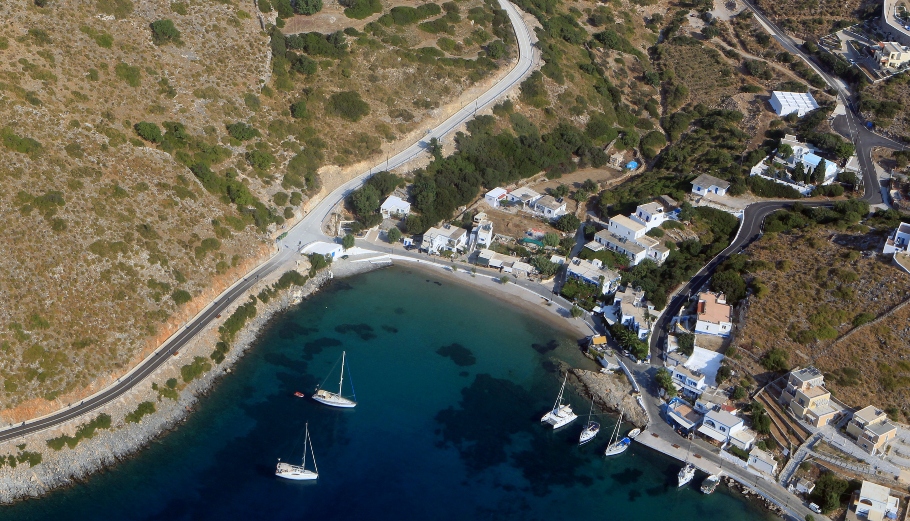Πέντε μικρά ελληνικά νησιά που θα σας μαγέψουν