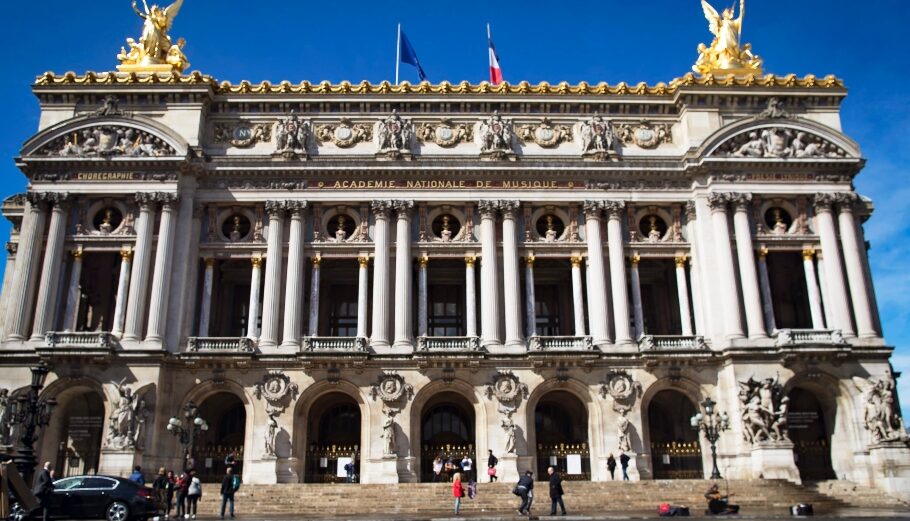 Opéra Garnier @ EPA/IAN LANGSDON