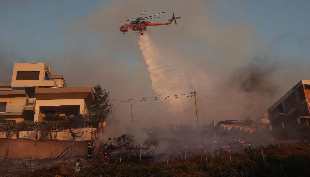 Φωτιά στην Ανατολική Αττική © INTIME / ΛΙΑΚΟΣ ΓΙΑΝΝΗΣ